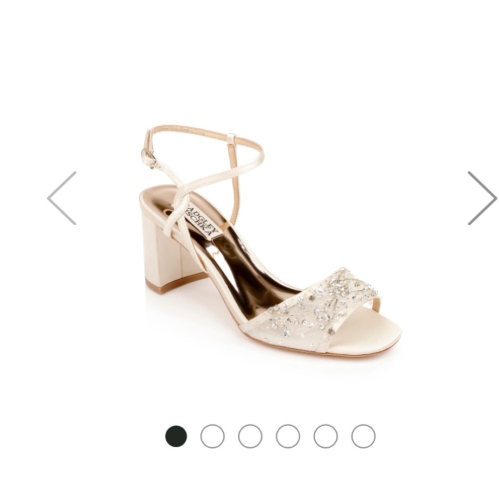 Badgley Mischka Blaine Block Heel